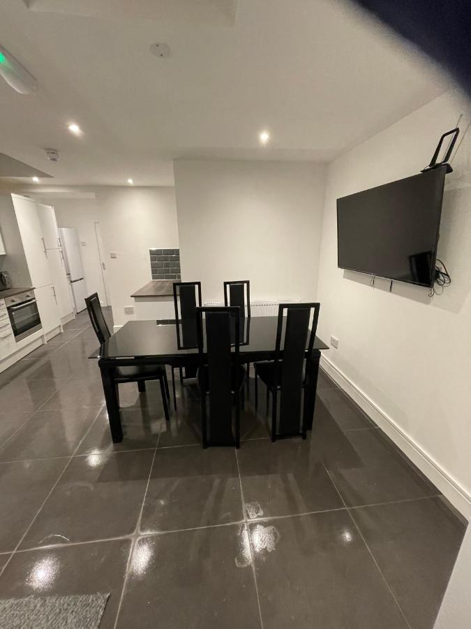 Vale Nky Apartment Rooms London Eksteriør bilde